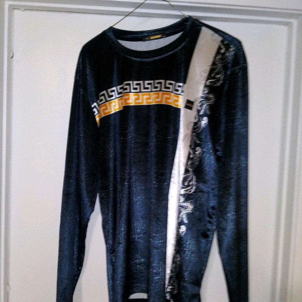 Mondo long sleeve shirts